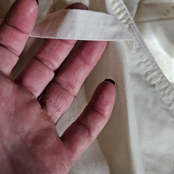 Elegant Gold and Brown Damask Bedding Set - Picture 7 of 11